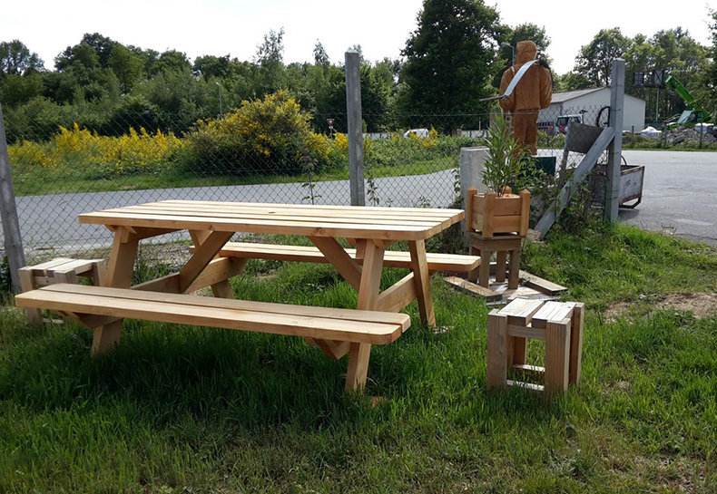 Fabricant de table extérieure Montargis
